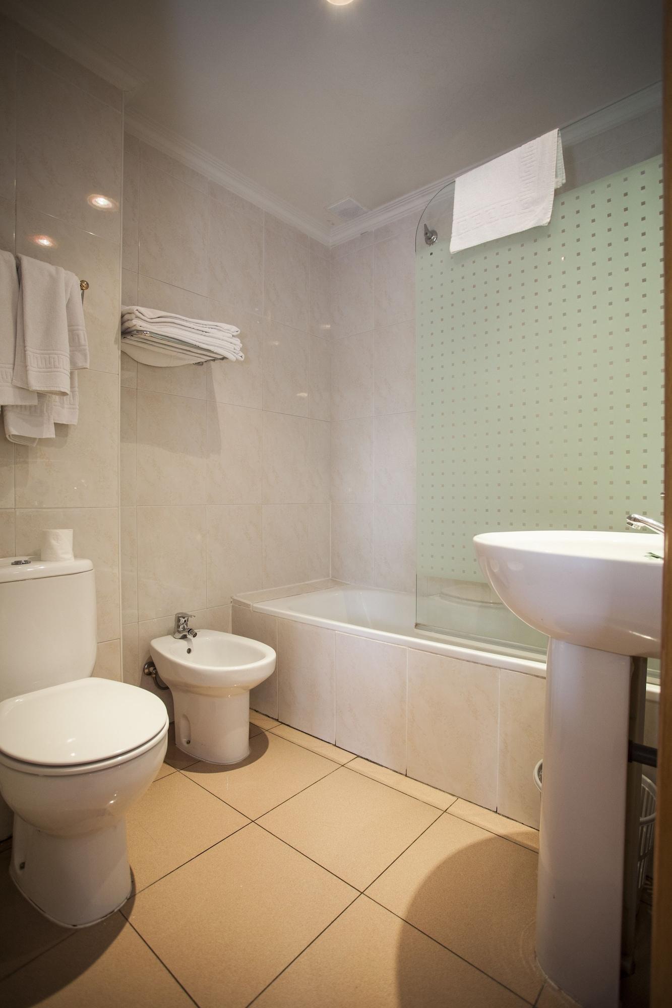 Hotel Victoria Валдеморо Екстериор снимка