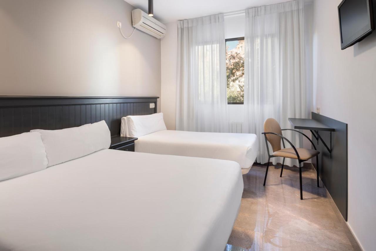Hotel Victoria Валдеморо Екстериор снимка