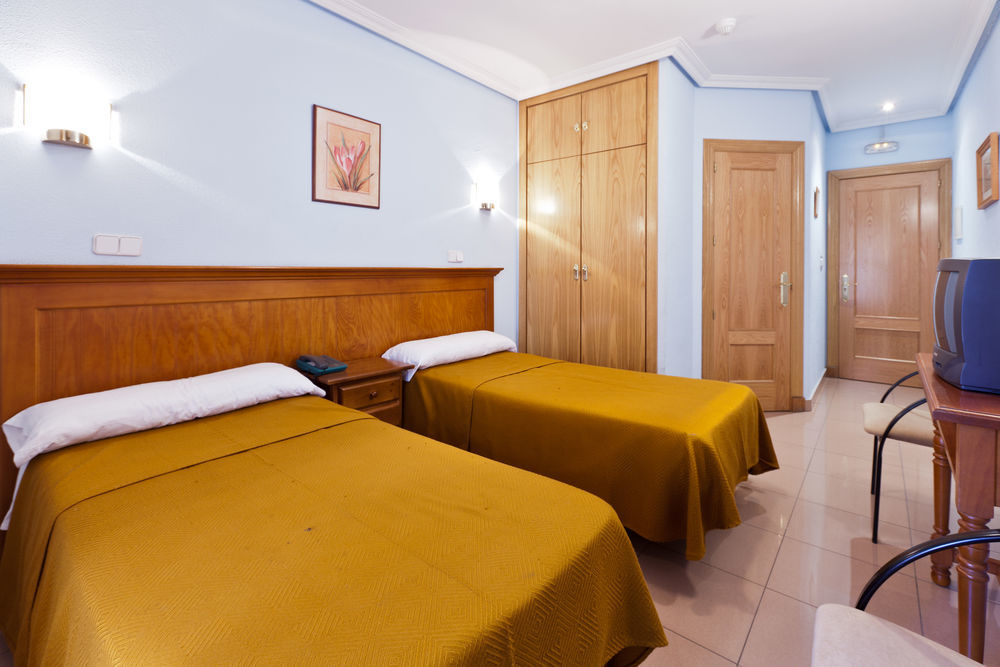 Hotel Victoria Валдеморо Екстериор снимка
